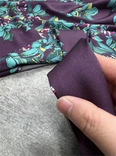 Blomstret silke satin strækstof